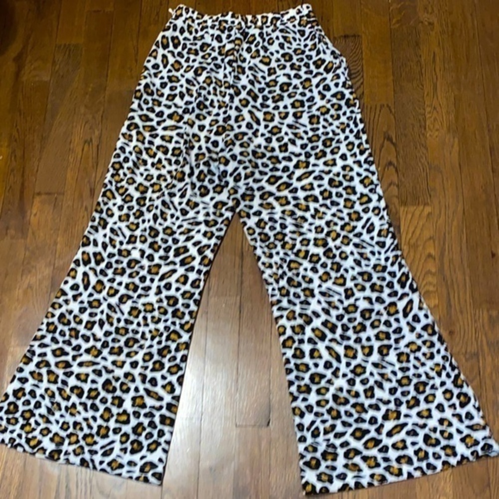 Show Me Your MuMu Cheetah Flare Pants - Picture 4 of 4